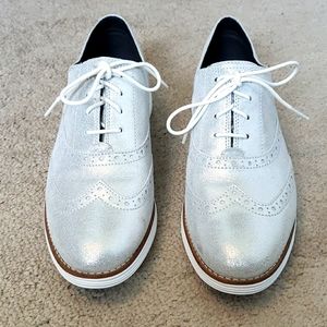NWOT Women's Original Grand Wingtip Shoes
